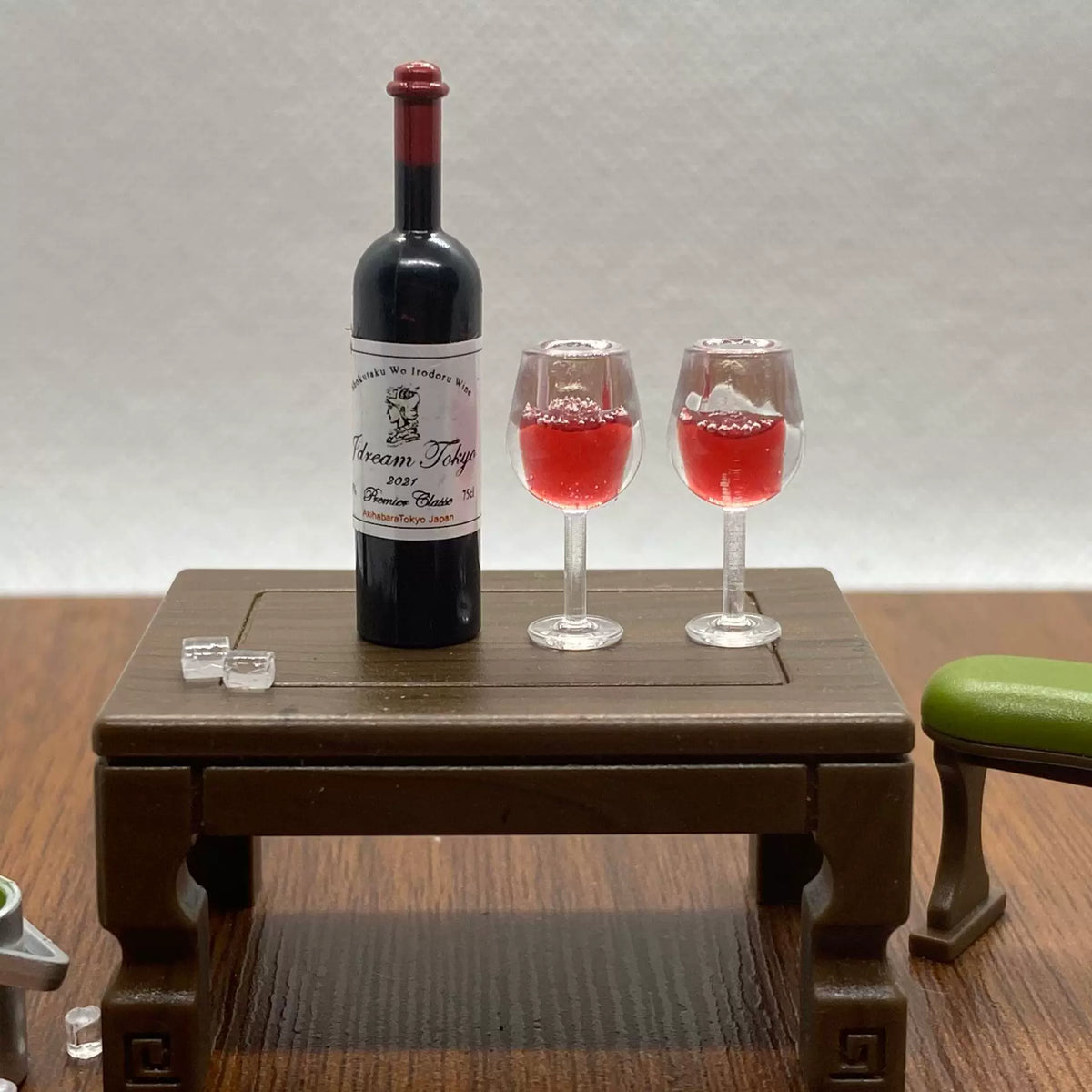 1:12 Dollhouse Miniature Wine Bottle and Goblet Glasses Set, Realistic Mini Bar Accessories for Dollhouse Kitchen Dining Scene Decor