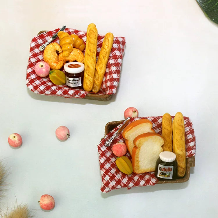 Miniature Dollhouse Bread Basket Set, 1:12 Scale Resin Mini Food Bakery Props for DIY Crafts, Kitchen Scene Decor & Micro Landscape