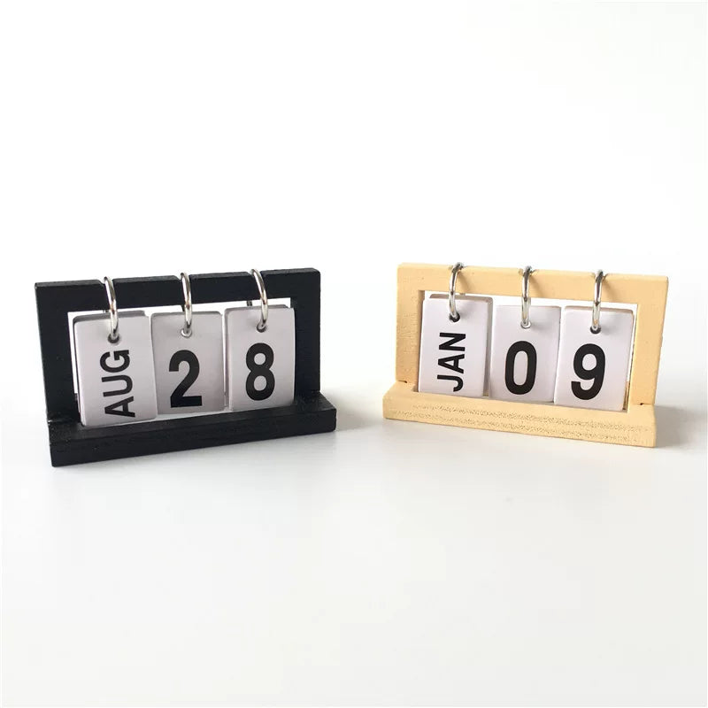 1:12 Miniature Dollhouse Flip Desk Calendar Model - Realistic Tiny Standing Calendar Prop for OB11 Blythe Dollhouse Decor