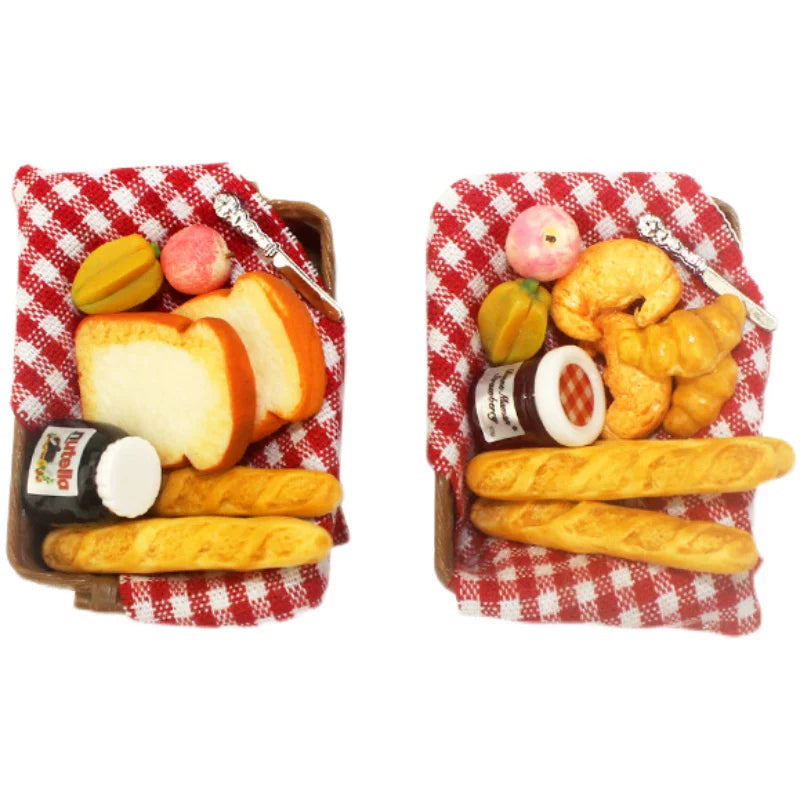 Miniature Dollhouse Bread Basket Set, 1:12 Scale Resin Mini Food Bakery Props for DIY Crafts, Kitchen Scene Decor & Micro Landscape